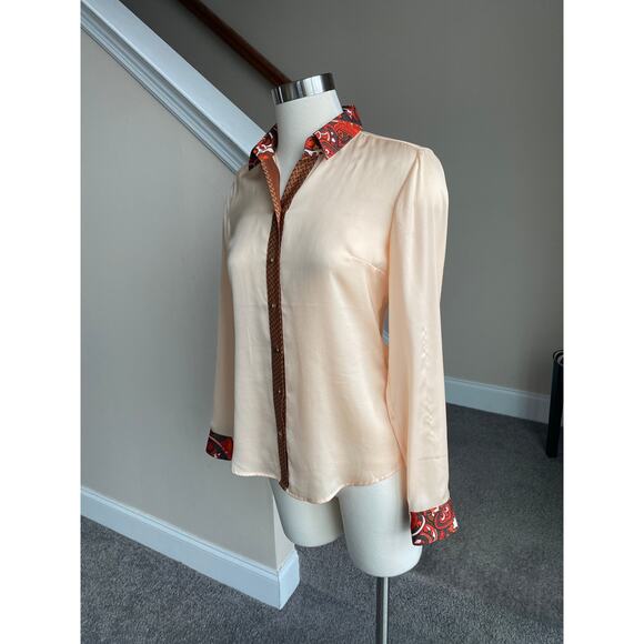 NY & Co sheen cream button down blouse with retro print collar, size XS - Picture 6 of 14